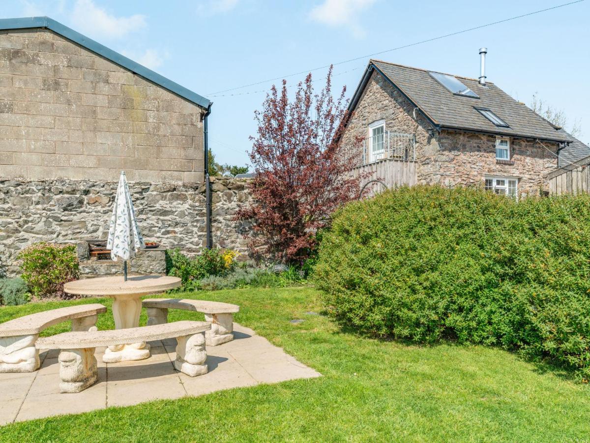 Halfen Granary Villa Pont-Robert Exterior photo